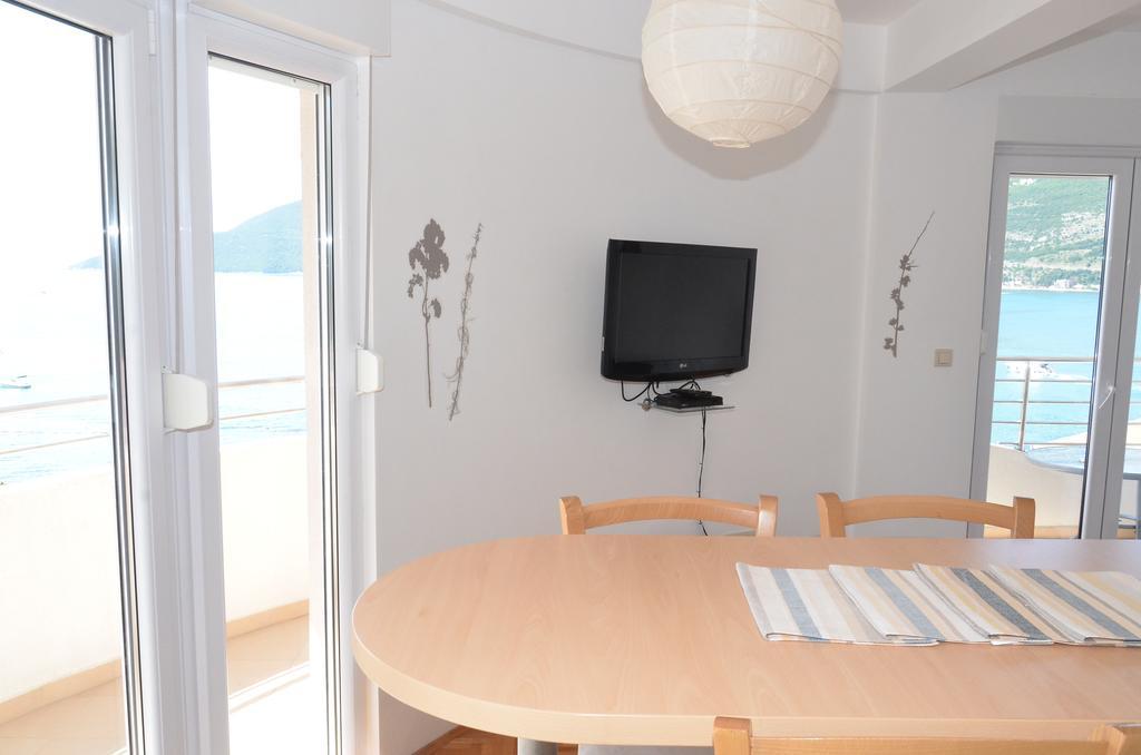 Apartments Bellevue - Otasevic Herceg Novi Chambre photo