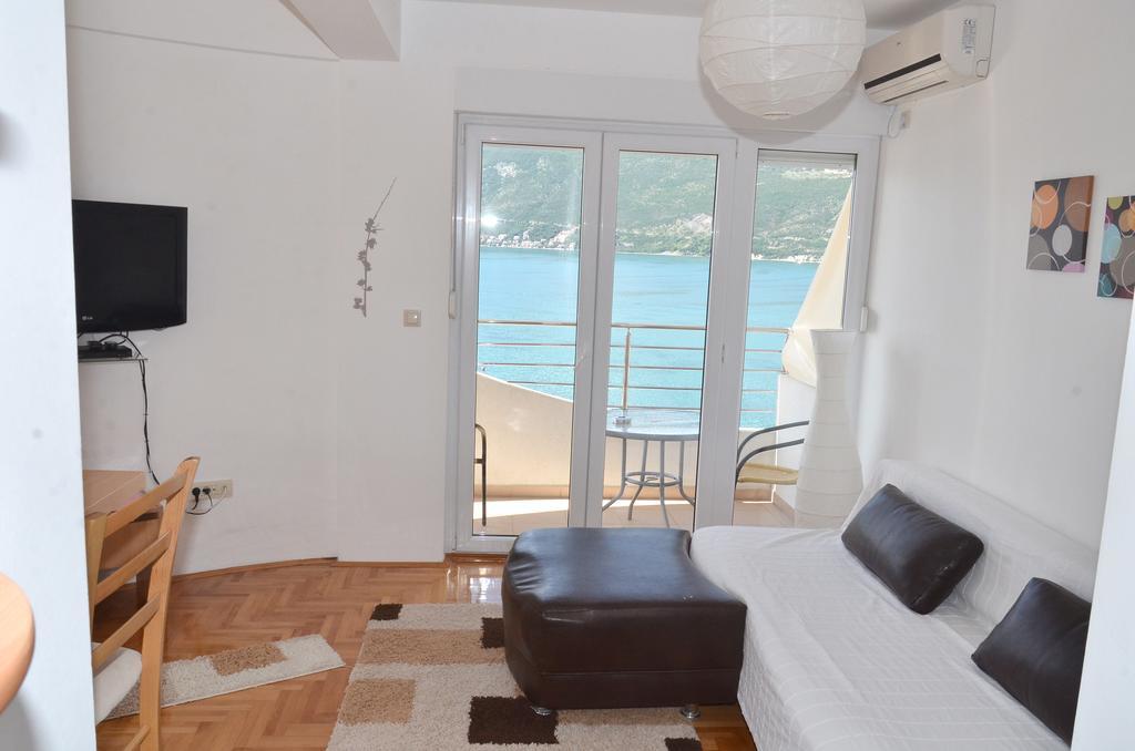 Apartments Bellevue - Otasevic Herceg Novi Chambre photo